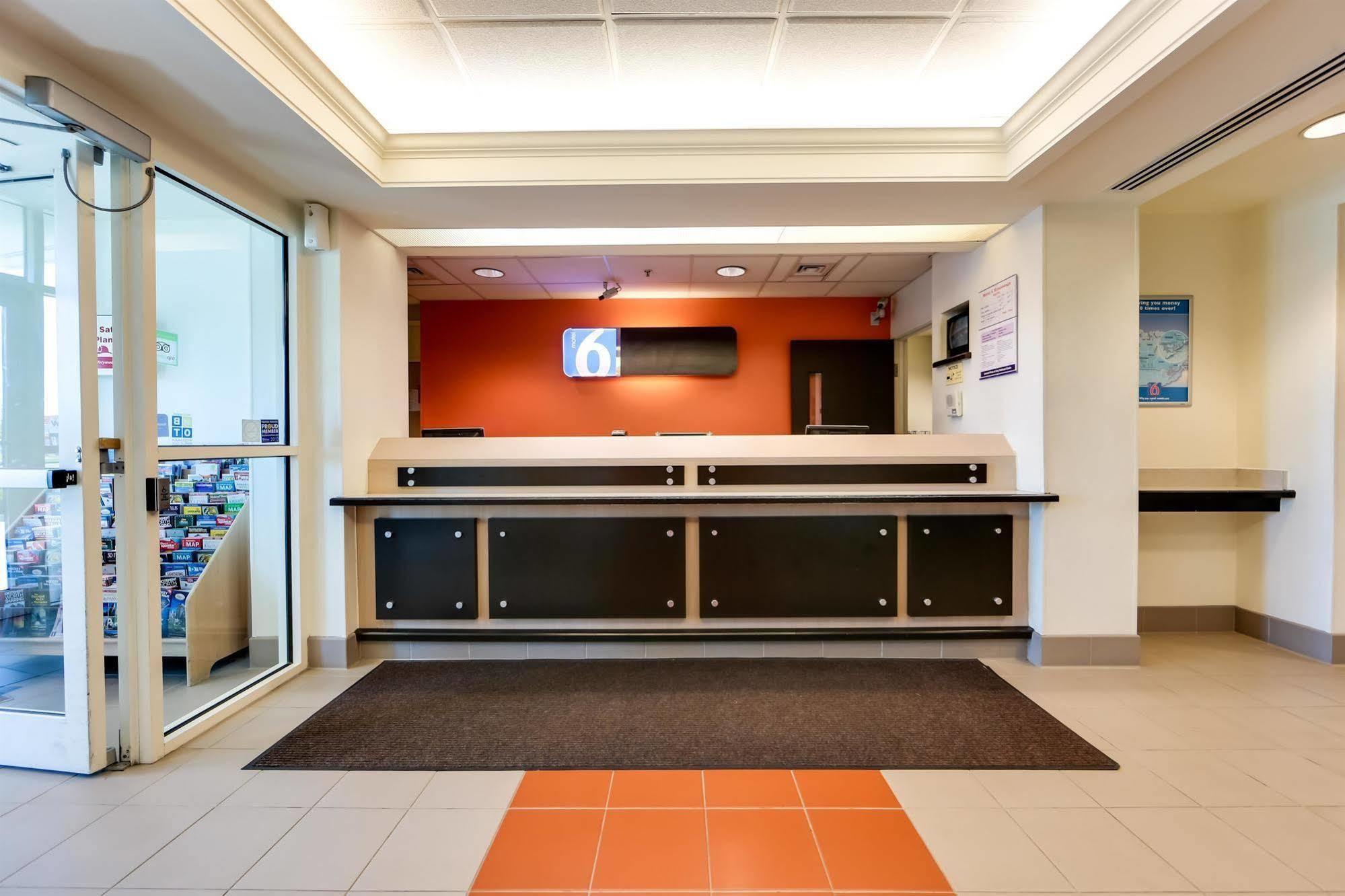 Motel 6-Mississauga, On - Toronto Kültér fotó