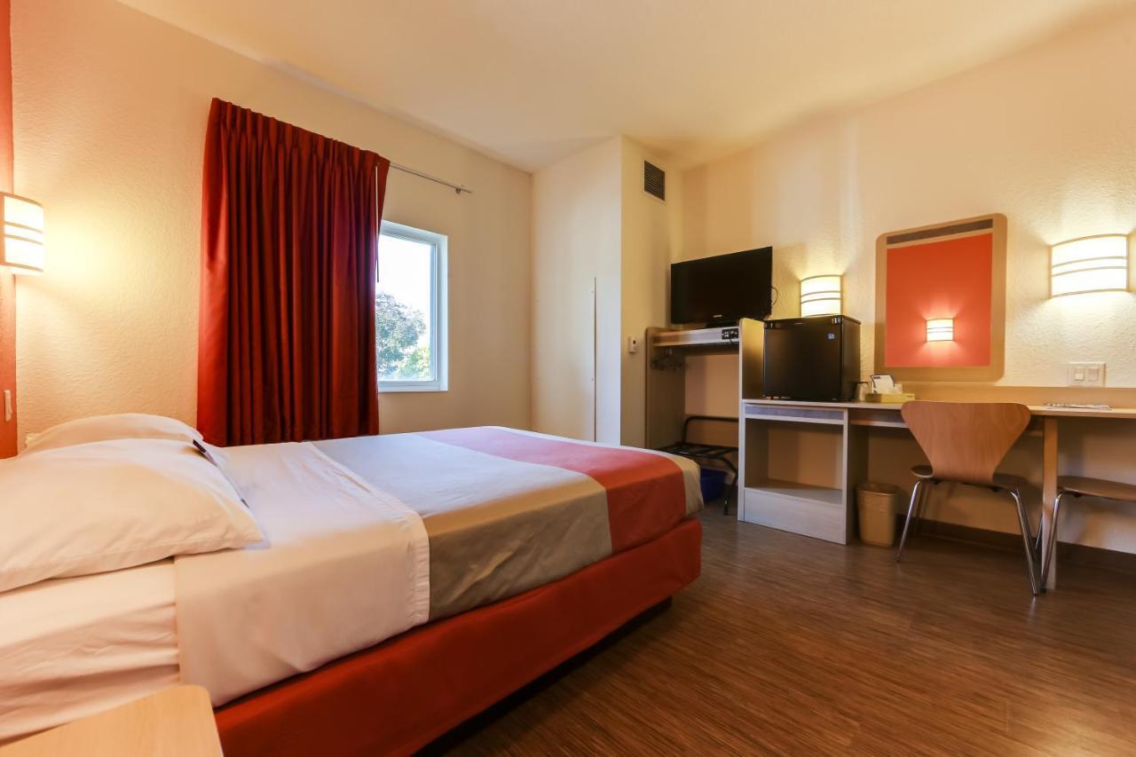 Motel 6-Mississauga, On - Toronto Szoba fotó
